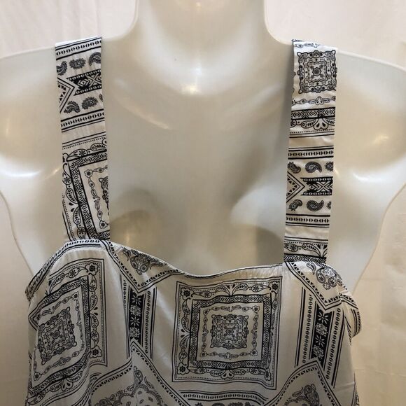 Sadie & Sage Tank Top Women L White V Neck Cami Wide Straps Boho Crochet Hemline - Picture 9 of 12